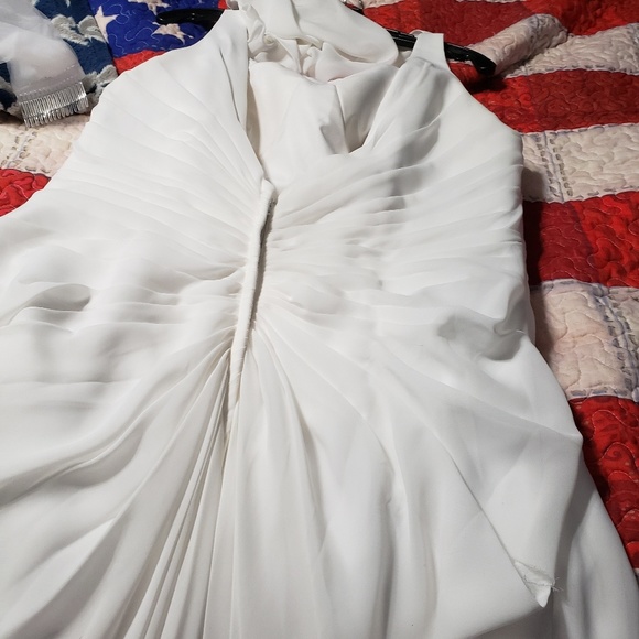 Chiffon wedding dress - Picture 3 of 5